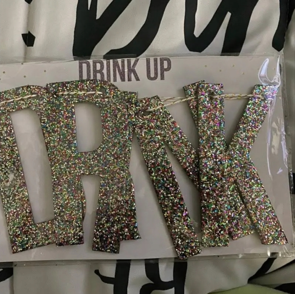 DRINK UP BANNER NWT‎